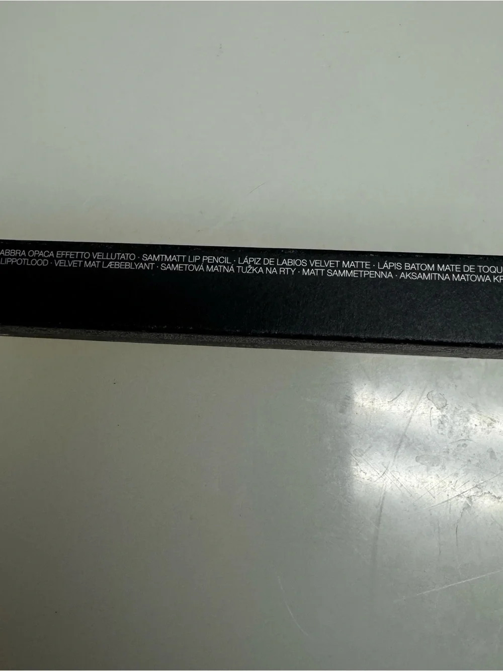 NARS Velvet Matte Lip Pencil - Cruella (Deep Red)